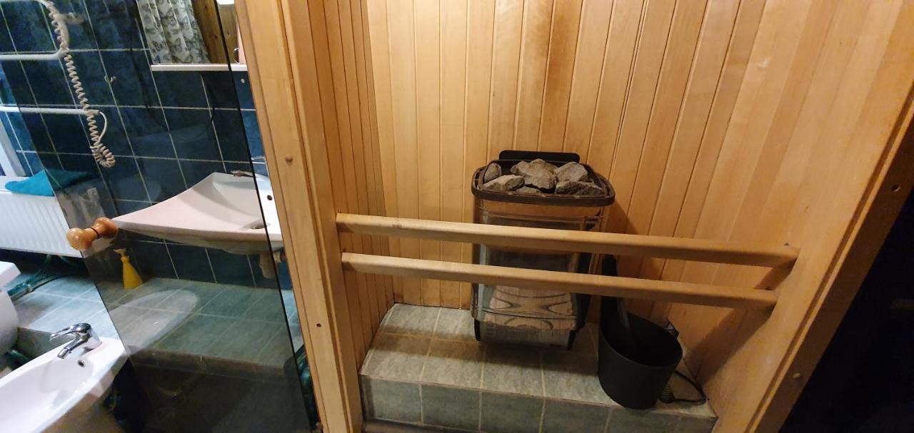 Aparthotel 4 ,, Cosy House Billiard " - Sauna & Parking Каунас Екстериор снимка