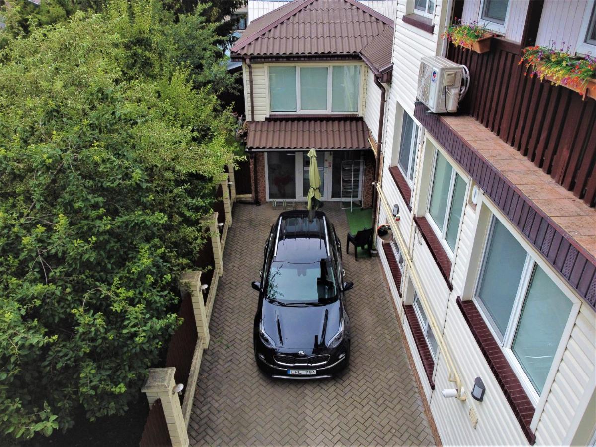 Aparthotel 4 ,, Cosy House Billiard " - Sauna & Parking Каунас Екстериор снимка