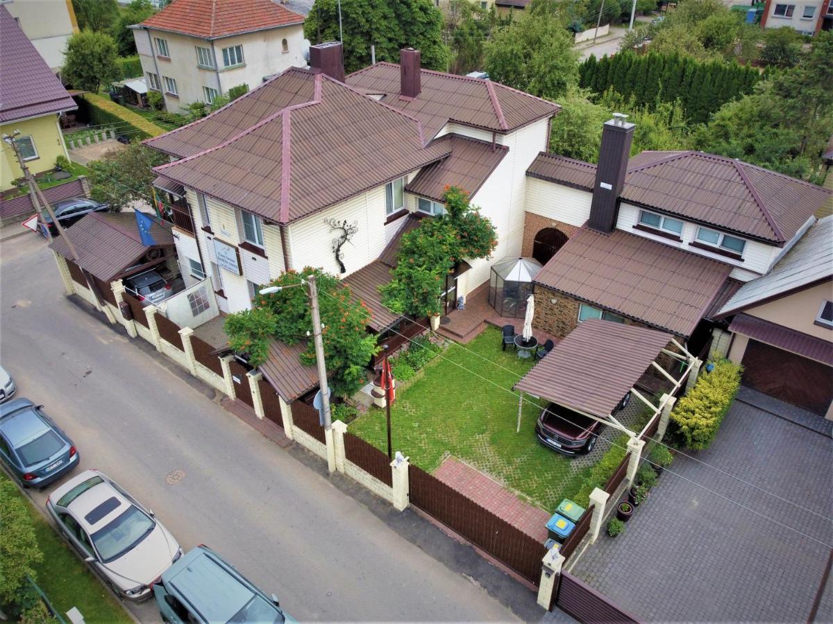 Aparthotel 4 ,, Cosy House Billiard " - Sauna & Parking Каунас Екстериор снимка